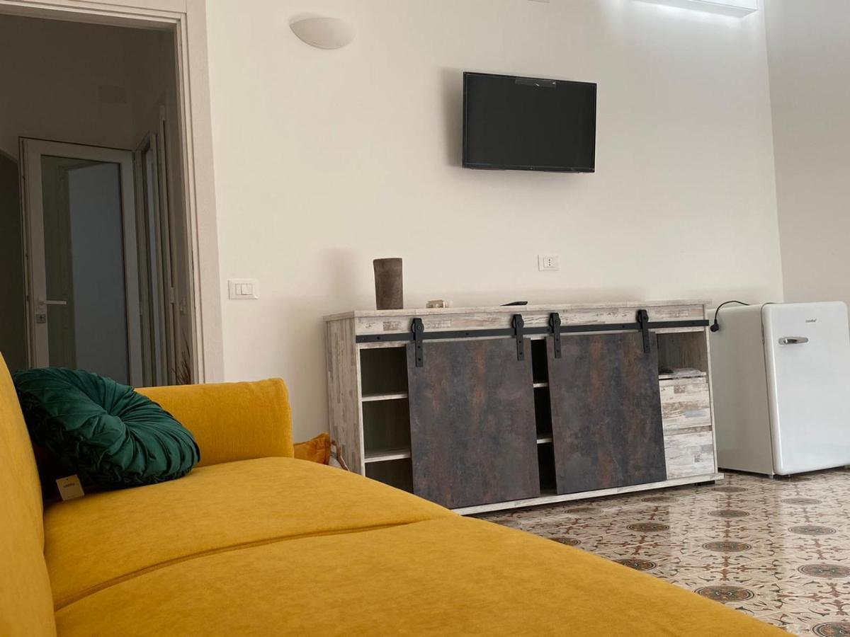 Viamazzini24-Suite Avetrana Bagian luar foto
